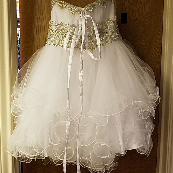 Dress - Picture 2 of 2